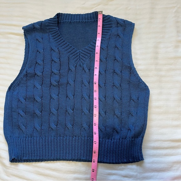 SHEIN V-Neck Cable Knit Sweater Vest Blue size Small - Picture 7 of 7